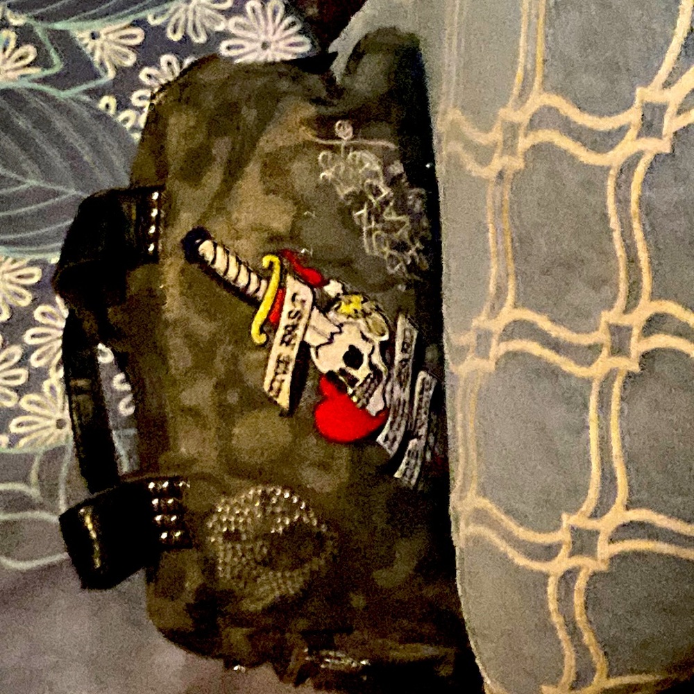 Ed Hardy Medium size Purse